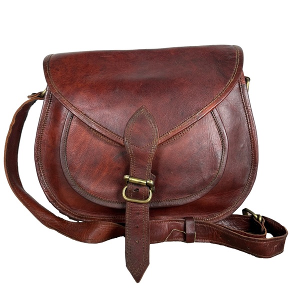 Handbags - Dark Brown Leather saddle messenger Bag distressed vintage